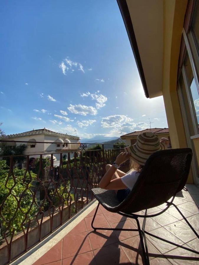 Appartamento Villa Circe Таорміна Екстер'єр фото